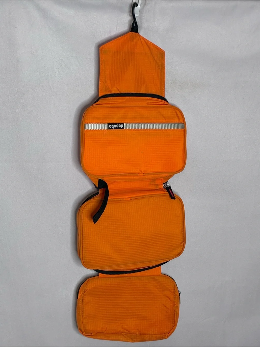 🐼 3/$25 GUC Hanging Travel Toiletry Bag - Orange